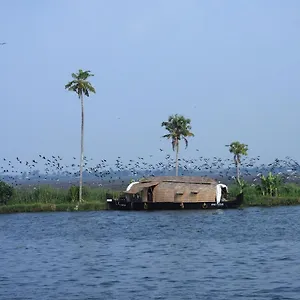 2* Botel Abad Premium House Boat