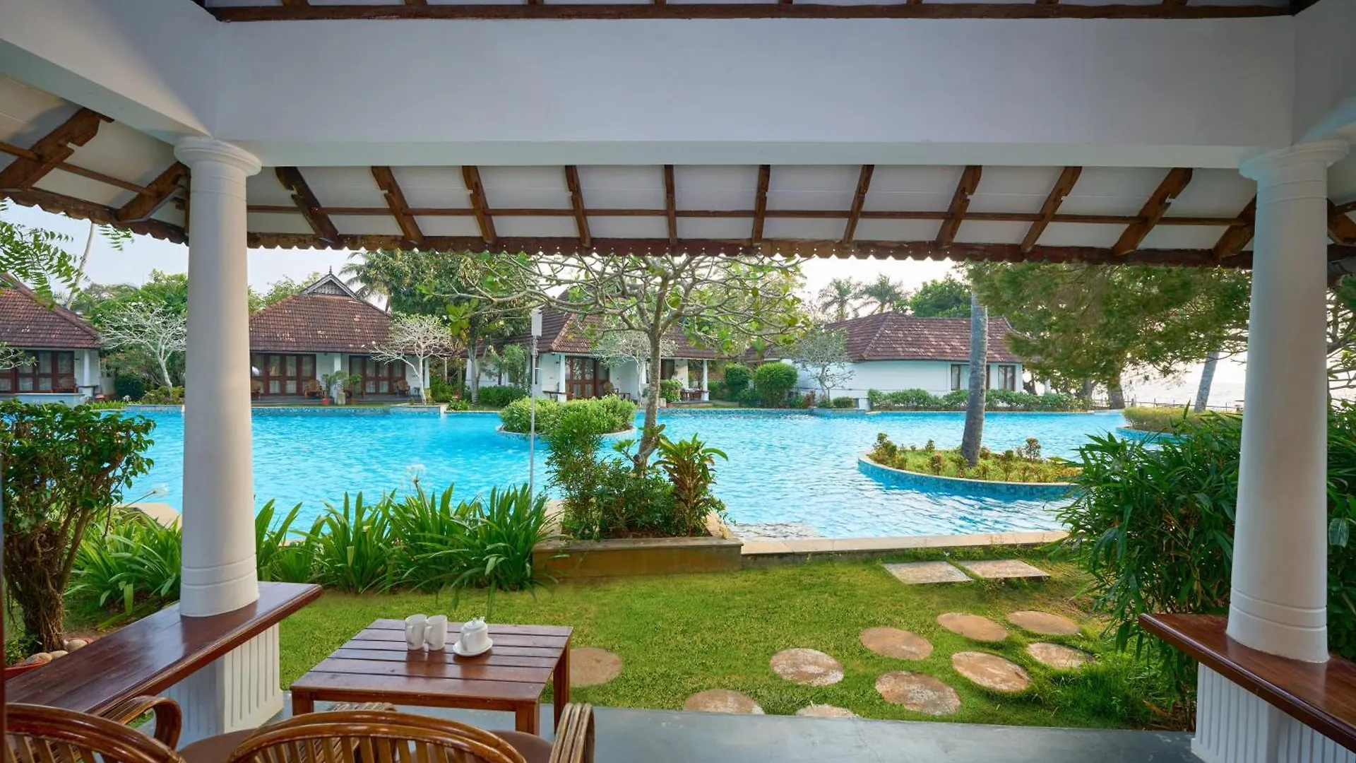 Rhythm Kumarakom 5*,  Inde